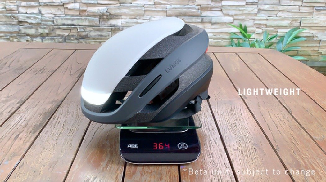 A smart bike helmet that makes night rides a lot safer