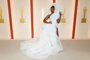 Oscars: Tems Reveals Why She Wore An Extravagant Dress To The Event