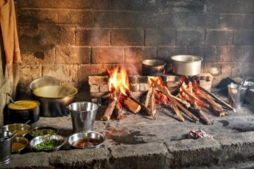 Traditional Cooking Techniques That Endure