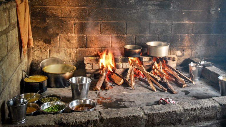 Traditional Cooking Techniques That Endure