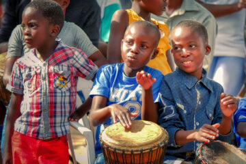 Travel Experiences That Support Local Communities